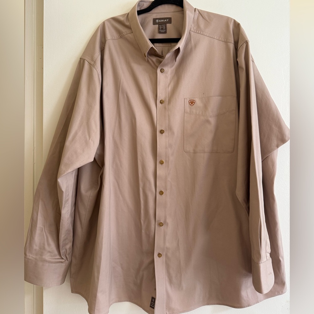 Ariat Men's Casual Beige Button-Down Shirt